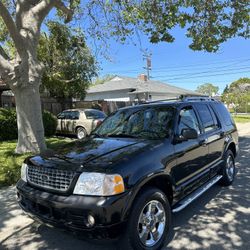 2004 Ford Explorer