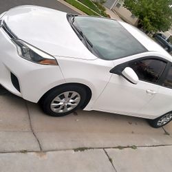 2015 Toyota Corolla 4door