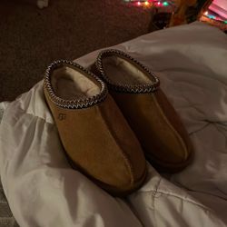 Ugg Tasmans Size 9 Women’s Size 10.5 Men’s 