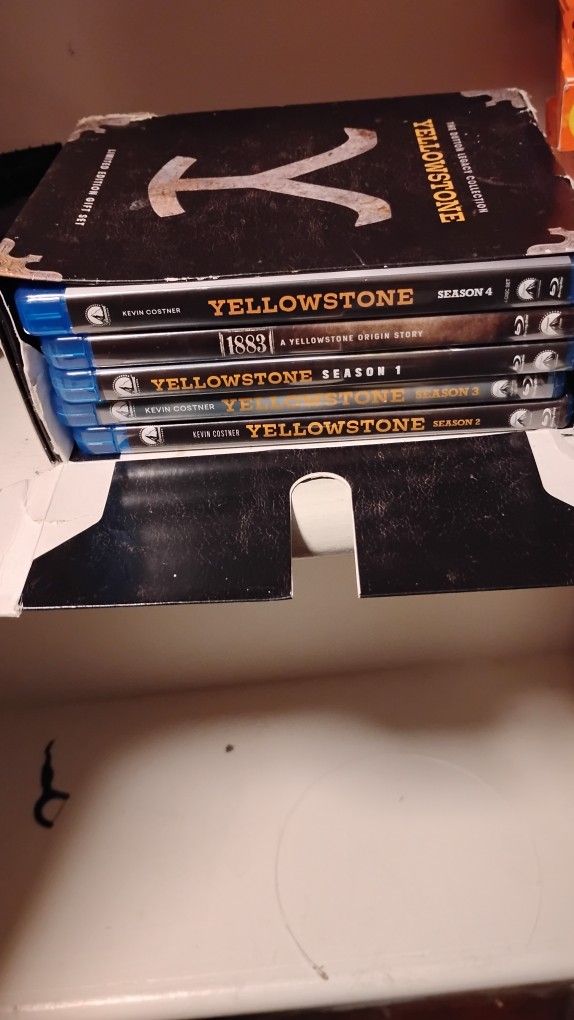 YELLOWSTONE Dutton Legacy Collection 