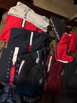 Lots of XXL Tommy Tshirts w/ 1 Polo polo and 1 Tommy Polo
