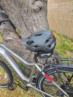 AVENTON Level2 E-Bike