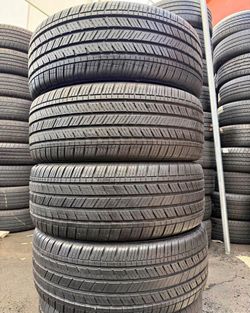 225/55/17 Hankook Selling a set of 4 tires in excellent condition 🫡