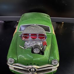Muscle Machines 1950 Ford Woody green Car