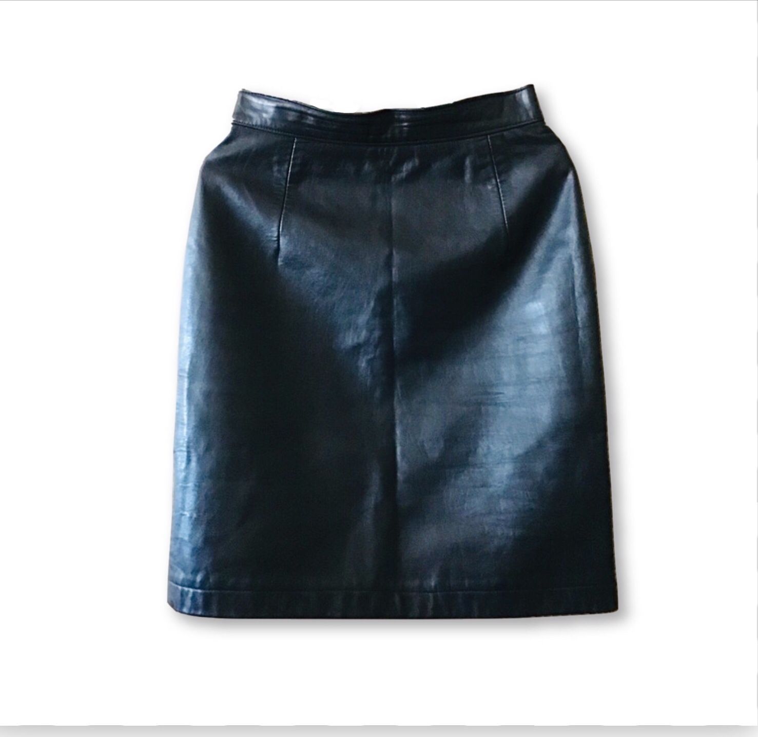 Ann Taylor Leather Short Skirt (2-4)