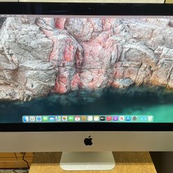 Apple iMac 21.5-inch Late 2015 - Intel i5 @ 2.80GHz | 8GB Ram | 1TB HDD | macOS Monterey 