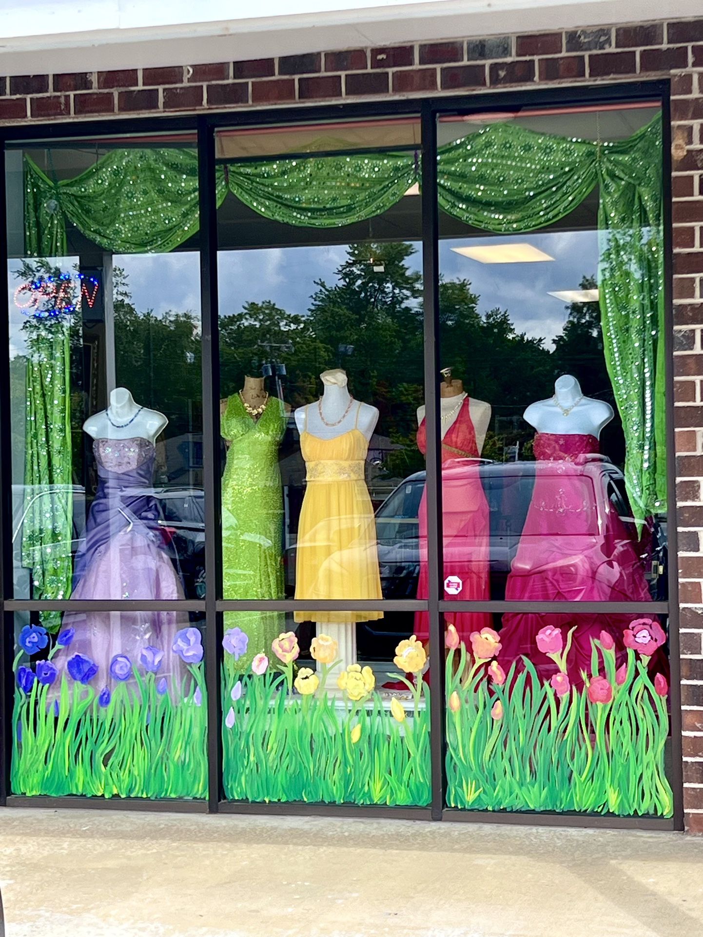 Gowns - Prom, Wedding