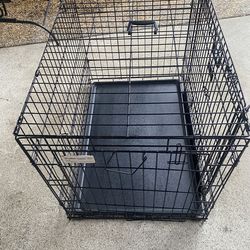 MidWest Ovation Single Door Collapsible Wire Dog Crate