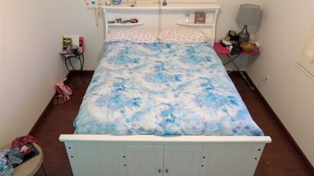 Kids Queen Size Bed/Dresser