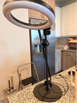 Ring light with stand/ creator light