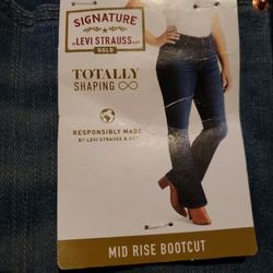 Brand New Levi Jeans Womens 