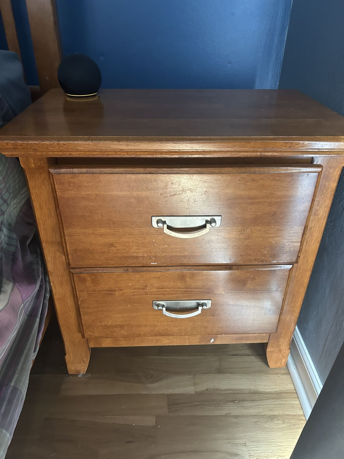 Solid Wood Bedroom Set, Nightstand Dresser With Mirror Wood Bedframe