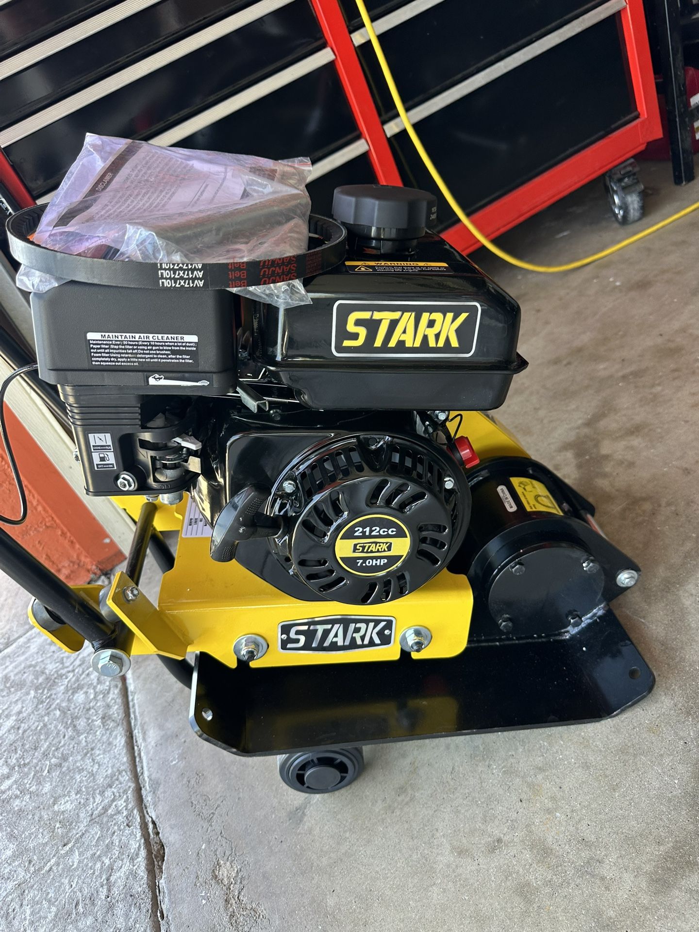 New stark gas plate compactor, 7hp 14”x19” plate. Try before you buy. Pick up only. 