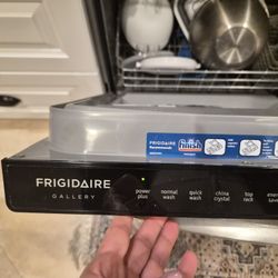 Frigidaire DISHWASHER