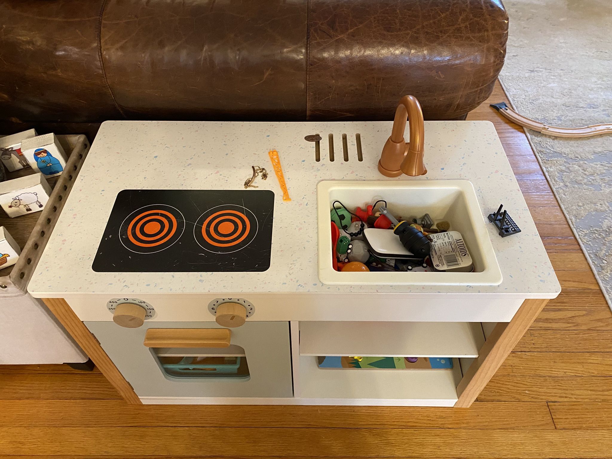 Kids Kitchen $25