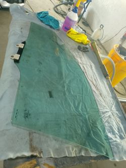 Honda Accord 2014 front driver glass window