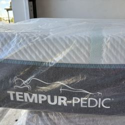 King Size Tempurpedic Mattress