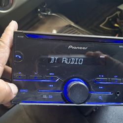 STEREO PIONEER CD AUX USB BLUETOOTH GOOD CONDICIÓN ABLO ESPAÑOL 