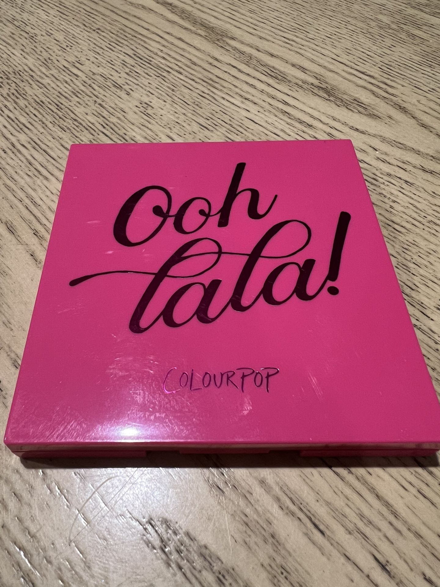 Ooh Lala Colourpop Eyeshadow Palette