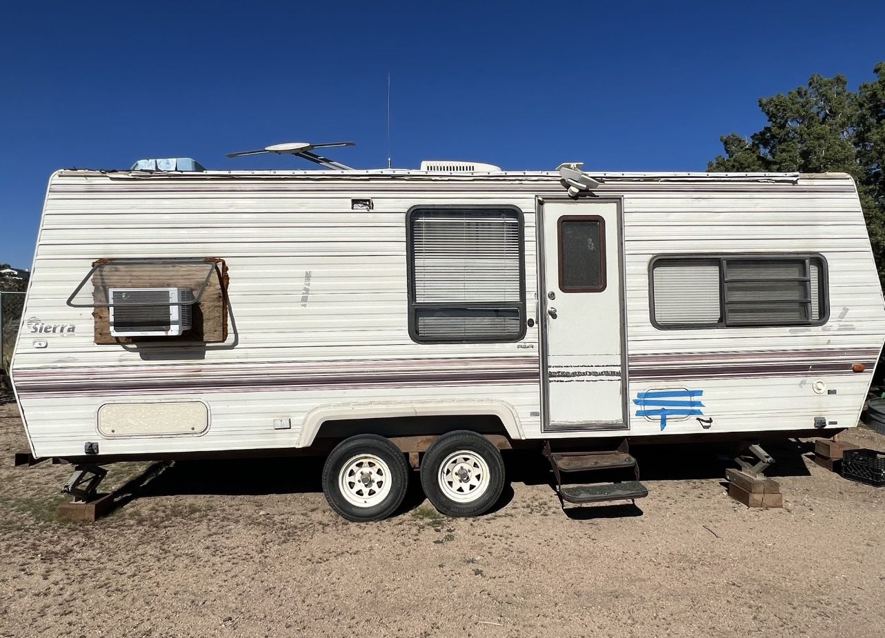 1993 RV TRAILER for Sale in Hesperia, CA - OfferUp