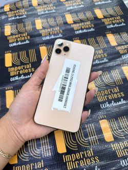 Apple iPhone 11 Pro Max – 256GB (Gold | Phone Only)