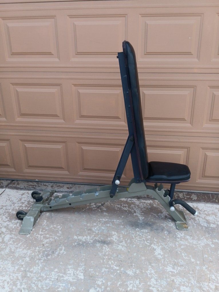 Body Solid Weight Bench 