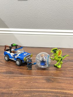 LEGO Jurassic World 75916 Dilophosaurus Ambush