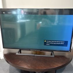2 Flat Screen TVs – Both Work 