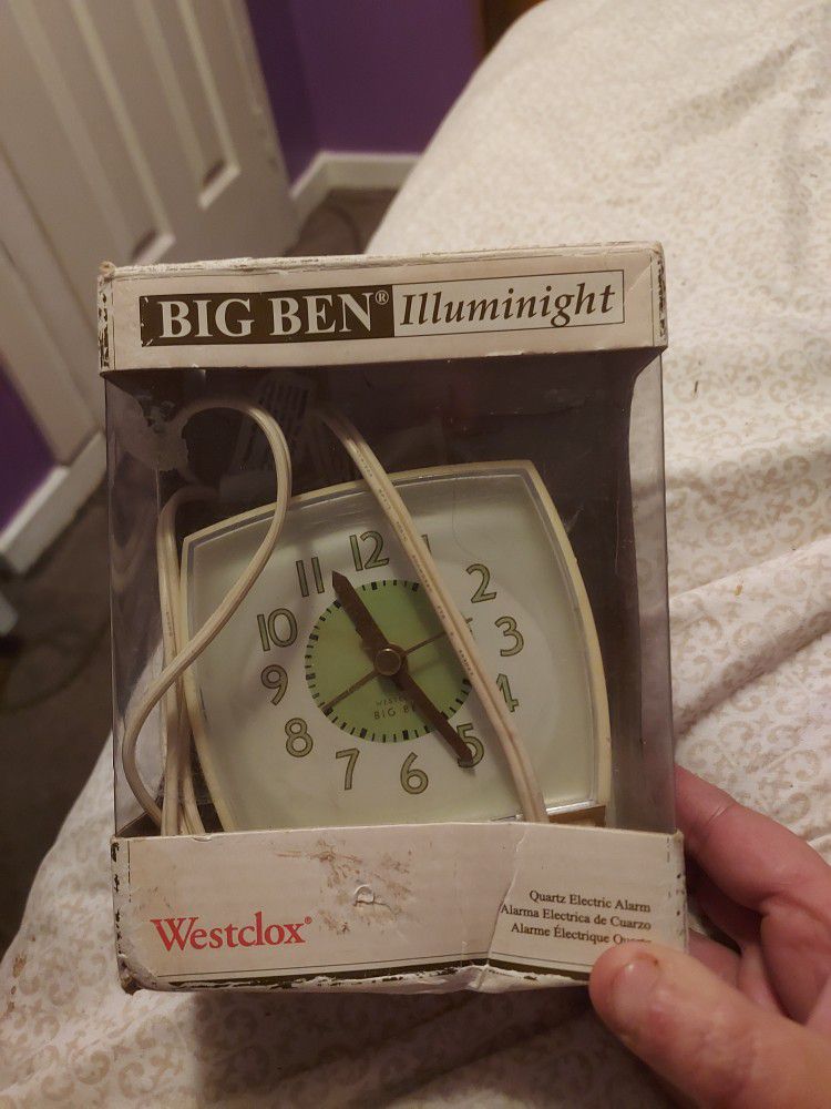Big BEN ILLUMINIGHT ALARM CLOCK BY WESTCLOX VINTAGE DATED 1967 NEW IN BOX MAKE OFFER