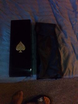 Black Champagne ARMAND DE BRIGNAC BOX And extra bag.