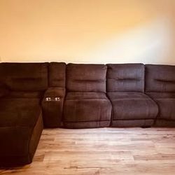 5 Piece Power Reclining Sectional – Pacifica Gray - USB Ports - $900