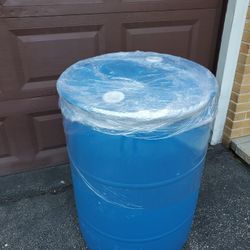Barrel- Plastic, Good For Rain Water Collecting And Other Projects - Very Clean 
