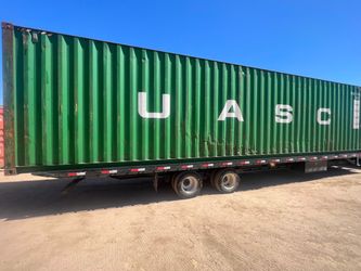 Storage shipping containers