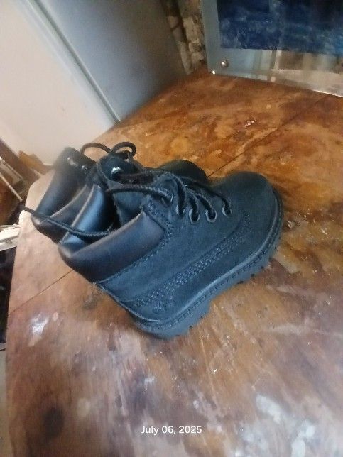 Black timberland waterproof boots
