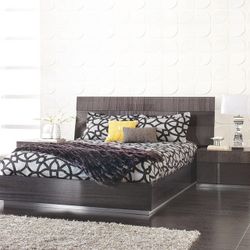 Queen Size Bed With Two Night Stand And Mattress