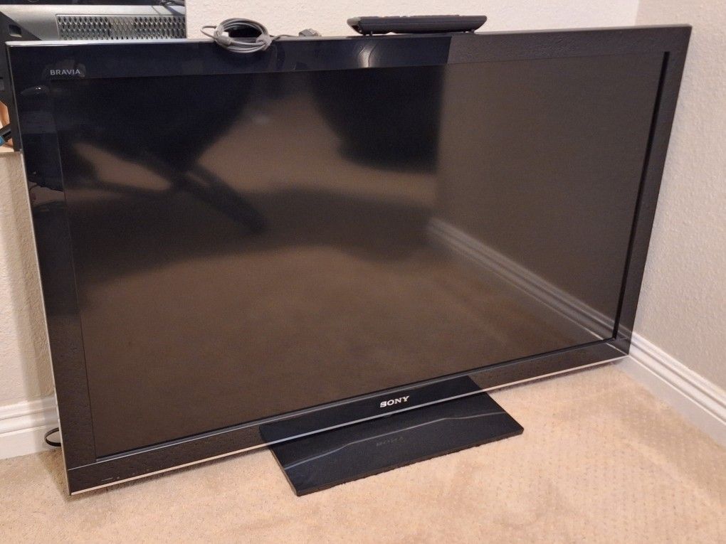 Sony Bravia 46" LED TV With Google Chromecast