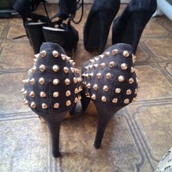 Size 7 All Black Heels