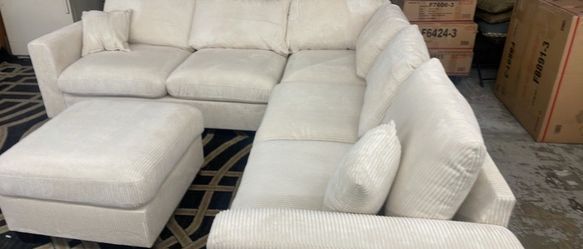 New Cream Sectional Sofa with Ottoman