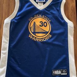 Warriors Curry Jersey Size XS Youth 4/5