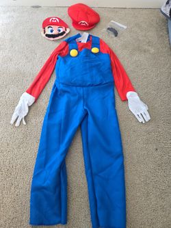 Super Mario costume