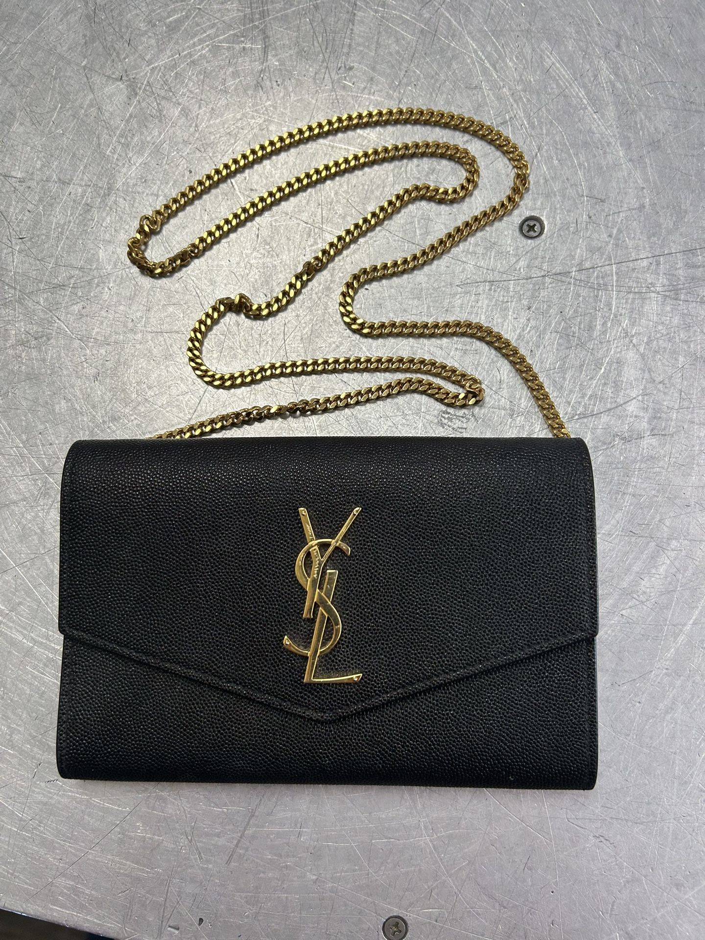96091 Yves Saint Laurent 607788 Chain Clutch Wallet Entrupy Authenticated 577647