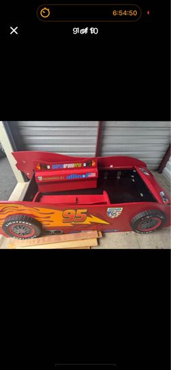 Rare disney pixar cars kids bedroom set WOOD AND METAL NO PLASTIC Collectors alacarte or take all!