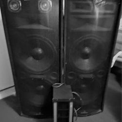 2 Bocinas Y 1 Amplificador Buena Marca