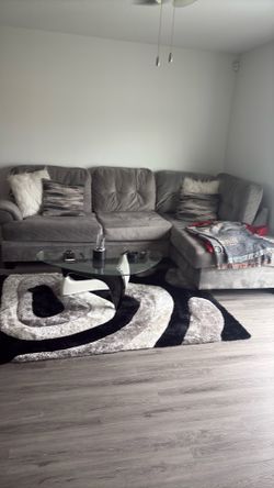 Gray Sectional Sofa with Chaise