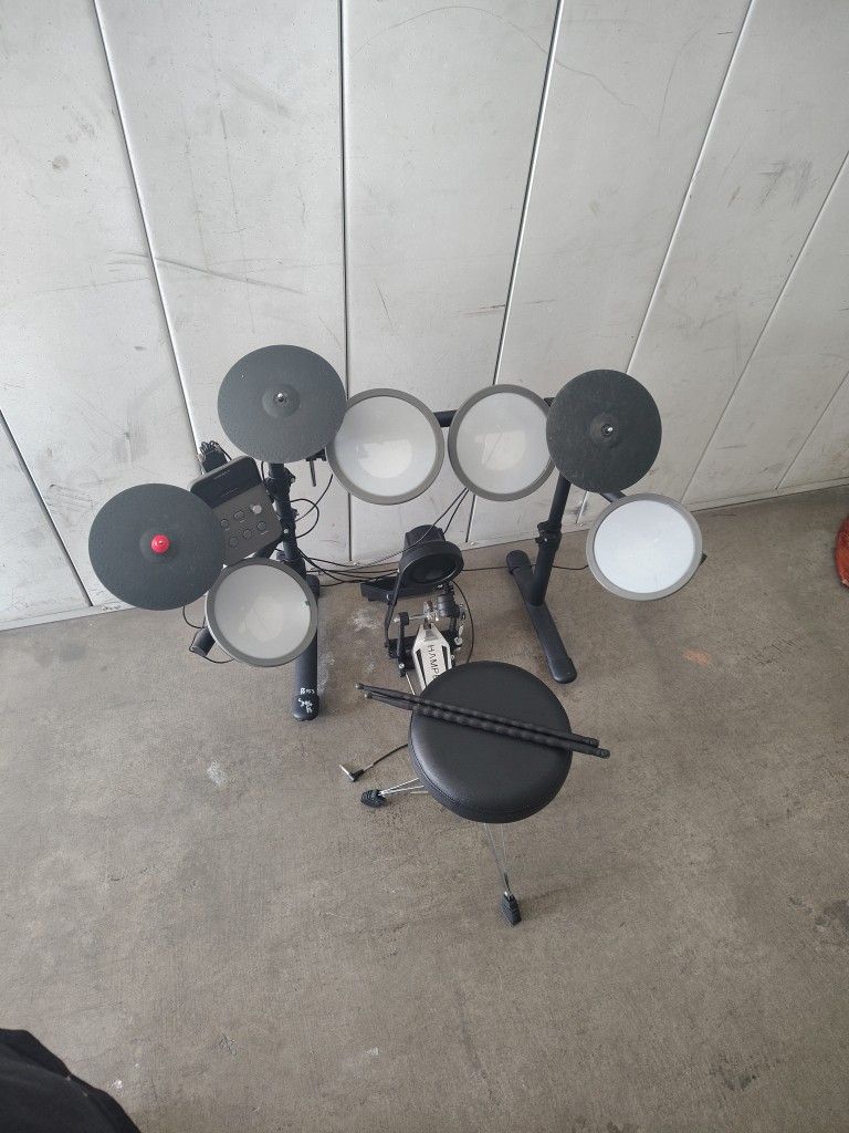 Ham back Drum Set