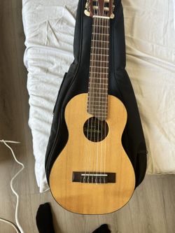 Yamaha Guitalele GL1