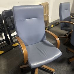 Office Chairs 