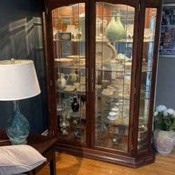 Beautiful China cabinet 