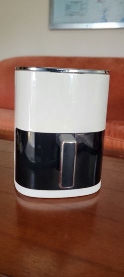 Beige 6-Quart Air Fryer