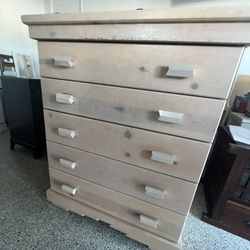 Drawers Dresser